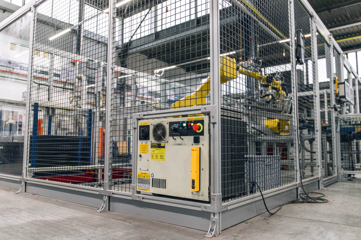 Bild 5: Wireless Safety - drahtlose Kommunikation von Schaltschrank zur Sicherheitstechnik